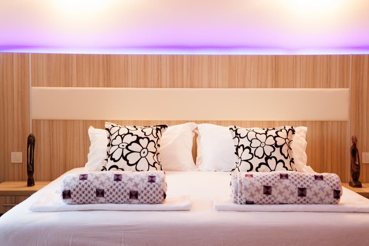 Hotel Blue Moon Ulcinj Ngoại thất bức ảnh